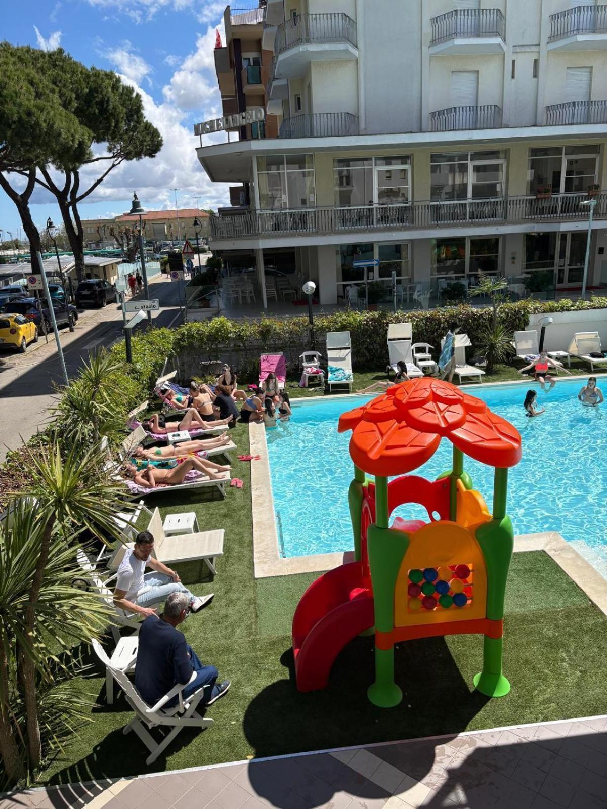 Nautilus Hotel Family All Inclusive Bellaria-Igea Marina Exterior photo