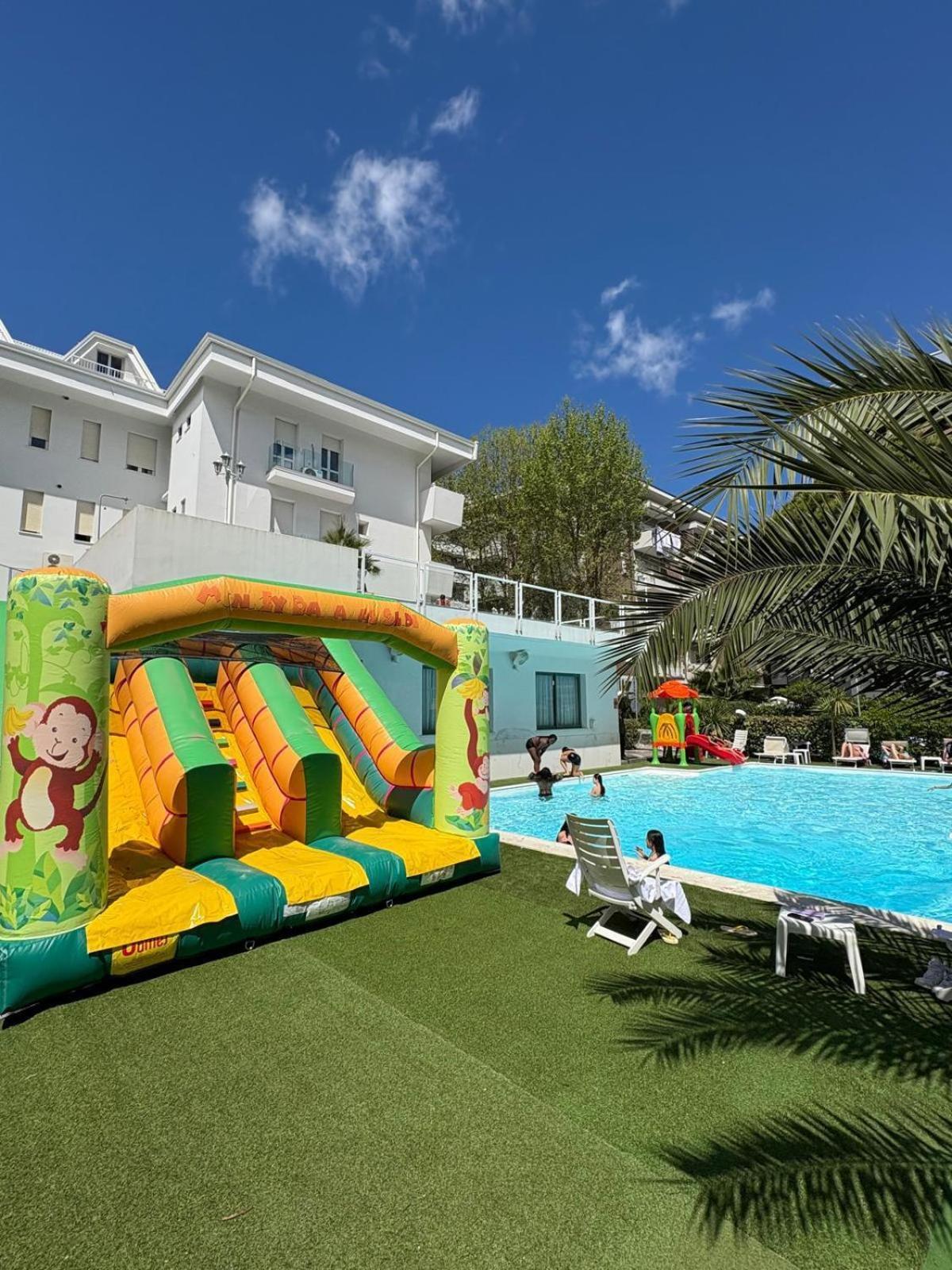 Nautilus Hotel Family All Inclusive Bellaria-Igea Marina Exterior photo